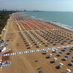 With A Large Fenced Garden * Lignano Sabbiadoro